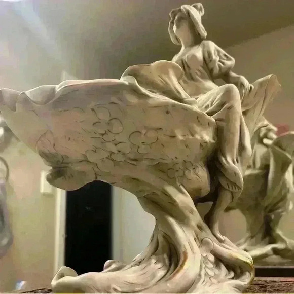 Royal Dux Art Nouveau Figure On Shell - Picture 2 of 6